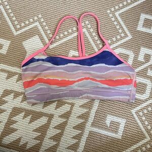 Lululemon sports bra, pads taken out